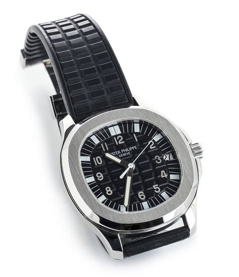 patek philippe aquanaut nautilus|philippe patek aquanaut price.